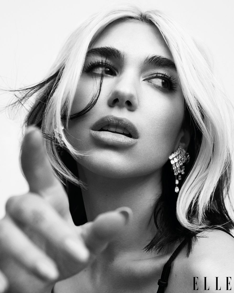 Capa da ELLE, Dua Lipa faz ensaio ousado e fala sobre o álbum "Future