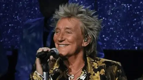 Rod Stewart cancela show em Las Vegas em cima da hora por problemas de saúde
