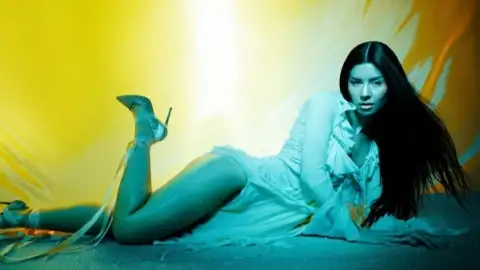 MARINA lança o disco "PRINCESS OF POWER". Ouça com todas as letras