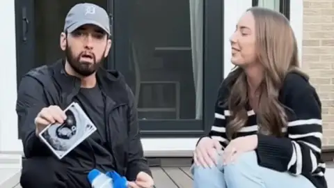 Eminem revela momento assustador que vivenciou com filha, Hailie, devido à fama
