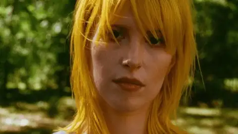 Hayley Williams lança "Good Ol' Days". Ouça com letra e tradução!