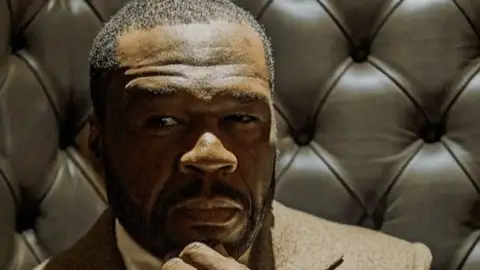 50 Cent encerra ação por agressão enquanto se prepara para lançar documentário explosivo sobre Diddy