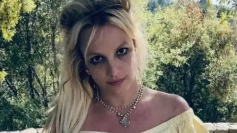 Britney Spears compartilha mensagem sobre ‘sofrimento e feiura' após retornar ao Instagram