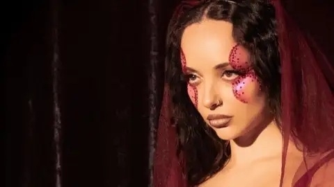 JADE lança "THAT'S SHOWBIZ BABY! THE ENCORE". Escute com as letras!