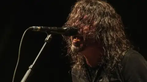 Dave Grohl revela que novo álbum do Foo Fighters está pronto