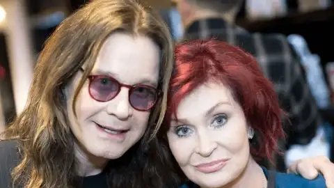 "Jamais haverá outro Ozzy Osbourne na indústria novamente. Ele era único", diz Sharon em premiação