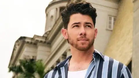 Nick Jonas desabafa sobre parto prematuro da filha e revela que ela precisou ser reanimada