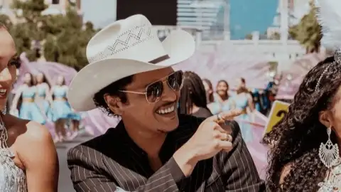 Veja como foi o 1º show da "The Romantic Tour", de Bruno Mars, em Las Vegas!
