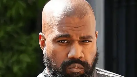 Kanye West faz acordo e encerra processo de assédio sexual movido por ex-assistente