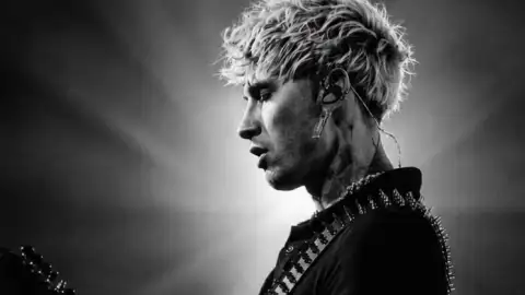 Show de Machine Gun Kelly em São Paulo muda de local