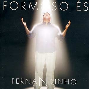 Fernandinho - Estás aqui movendo entre nós, te adorarei, te adorarei, Esse  é quem Tu és. 