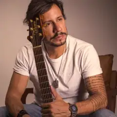 Max Oliver