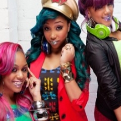 omg girlz outfits in gucci this